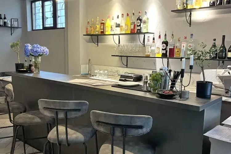 bar counter whole size